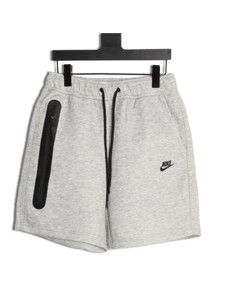 Nike Taped-Pocket Shorts,Nike