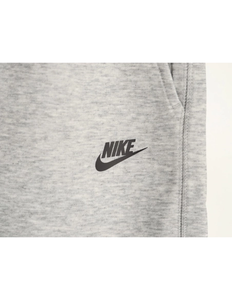 Nike Taped-Pocket Shorts,Nike