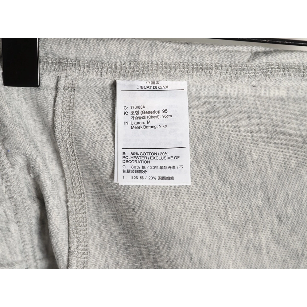 Nike Taped-Pocket Shorts,Nike