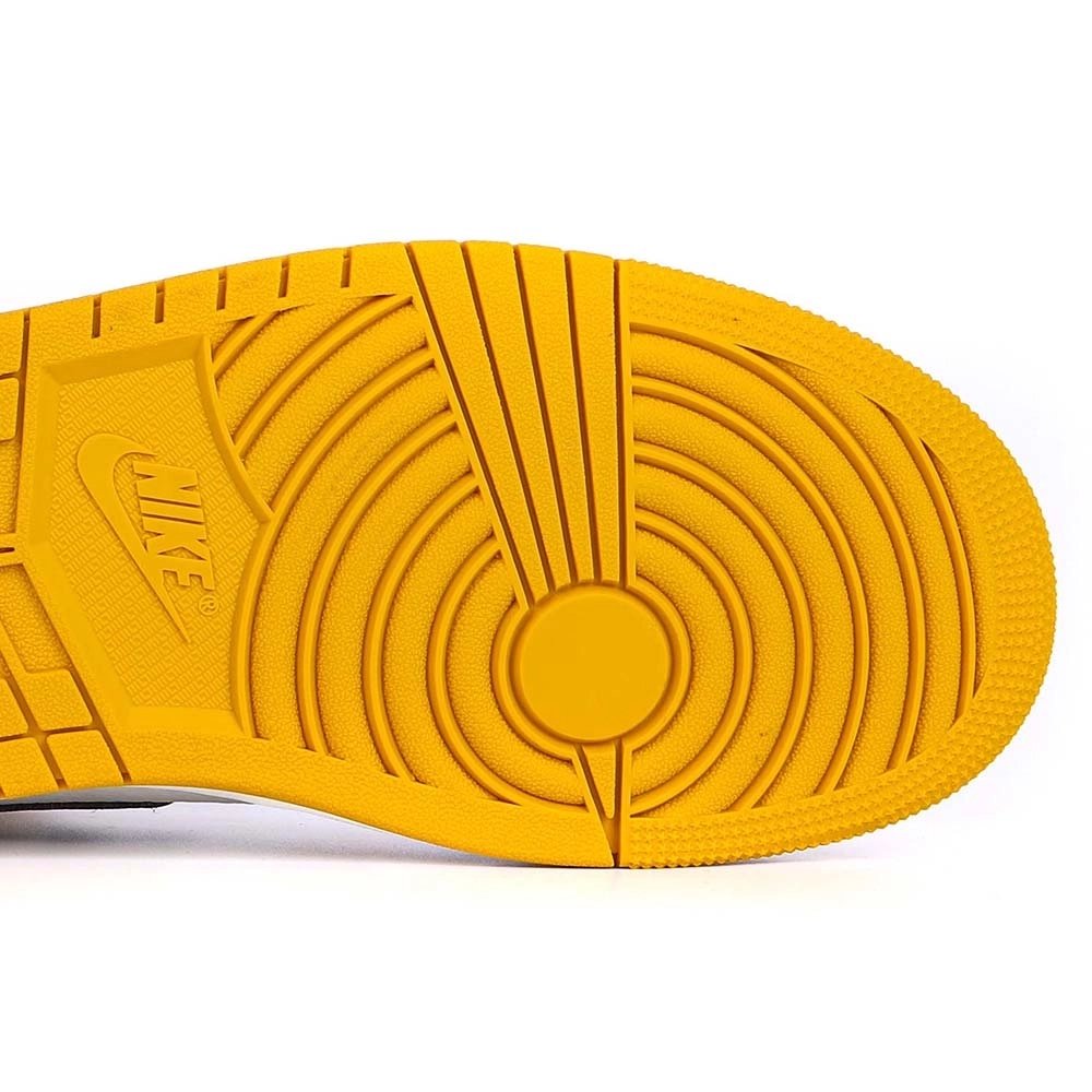 Air Jordan 1 Retro High OG Yellow Ochre DZ5485 701,AIR JORDAN 1 HIGH,Air Jordan