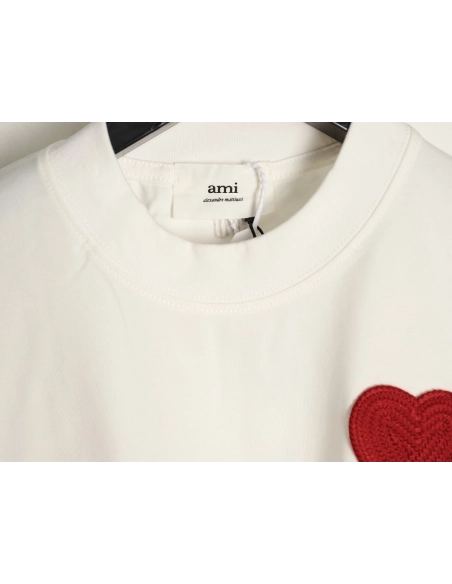 AMI Minimalist Style 3D Chunky Knit Heart Embroidered Logo Short-Sleeve T-Shirt,Ami
