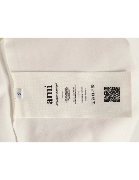 AMI Minimalist Style 3D Chunky Knit Heart Embroidered Logo Short-Sleeve T-Shirt,Ami