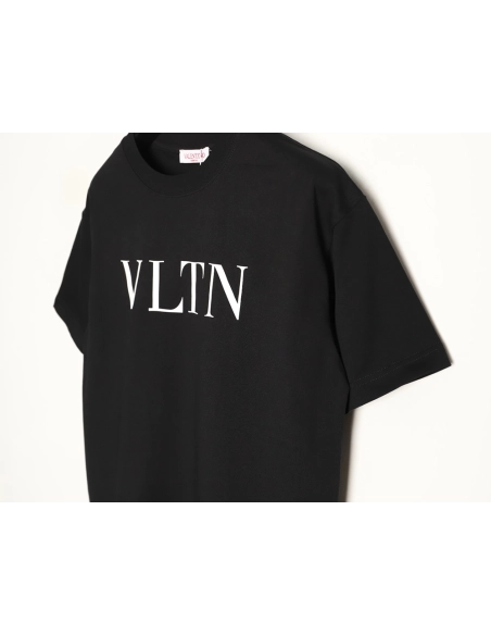 Valentino Minimalist Logo Silicone Letter Short-Sleeve T-Shirt TSK2,Valentino