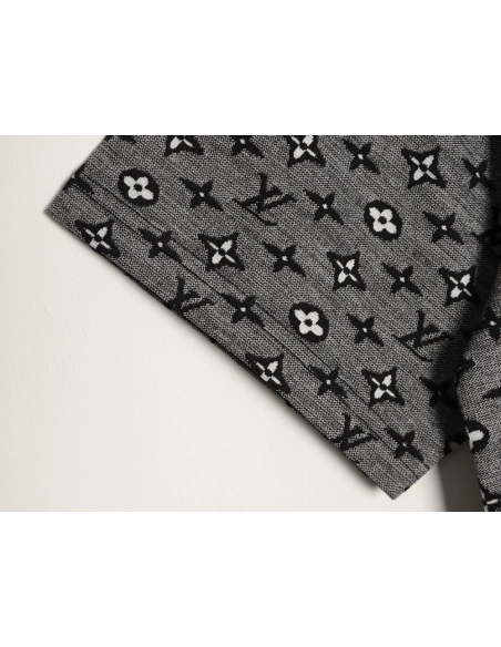 Louis Vuitton All-Over Monogram Jacquard Short-Sleeve T-Shirt TSK2,Louis Vuitton