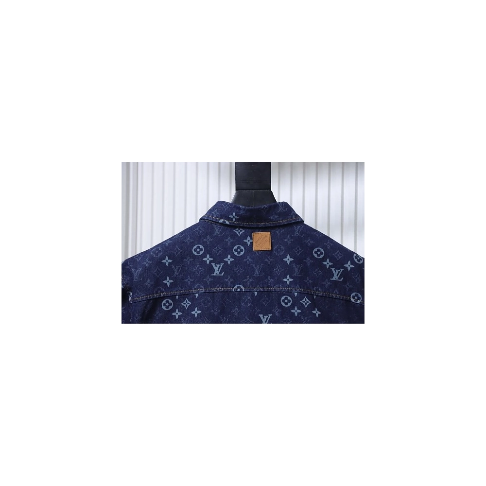 Louis Vuitton All-Over Jacquard Short-Sleeved Shirt,Louis Vuitton Shorts,Shorts,CLOTHES