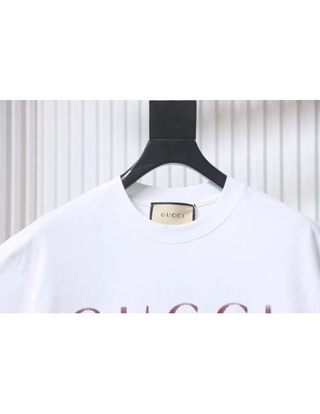 Gucci Red and White Gradient Belt Print T-shirt White,Gucci T-shirts,T-Shirts,CLOTHES