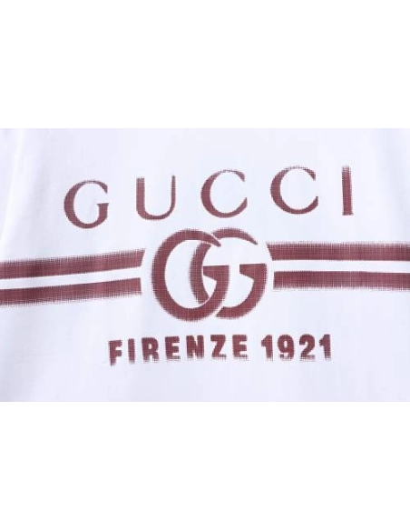 Gucci Red and White Gradient Belt Print T-shirt White,Gucci T-shirts,T-Shirts,CLOTHES