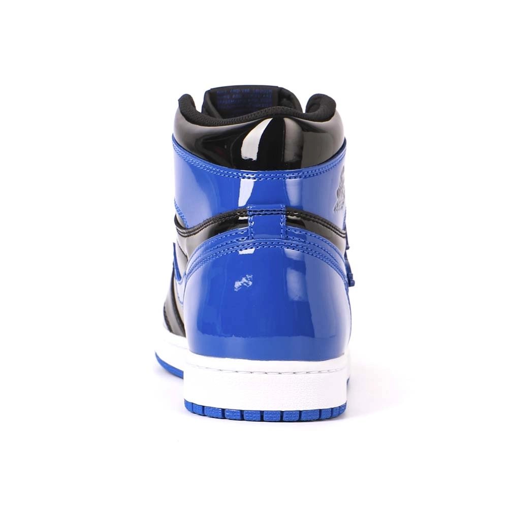 AIR JORDAN 1 RETRO HIGH ROYAL BLUE 555088-400,AIR JORDAN 1 HIGH,Air Jordan