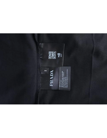 Prada Painted Logo Print T-shirt Black,Prada T-shirts,T-Shirts,CLOTHES