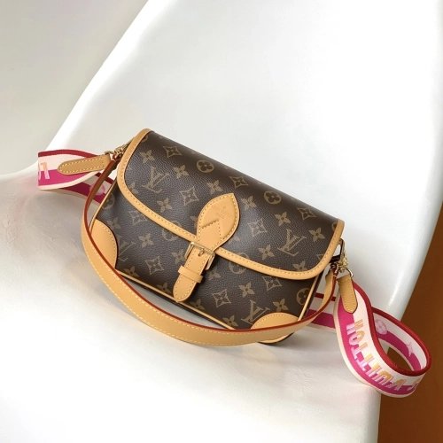Louis Vuitton Diane Monogram HandBags M46049 24X15X9cm,Louis Vuitton Bags