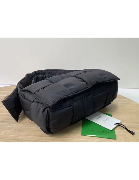 Bottega Veneta Padded Tech Cassette Bags 628951 30X15cm,Bottega Veneta bags