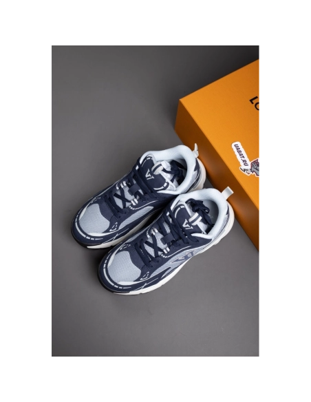 Louis Vuitton Tatic Runner Sneaker 1AKC4K,LOUIS VUITTON Sneakers