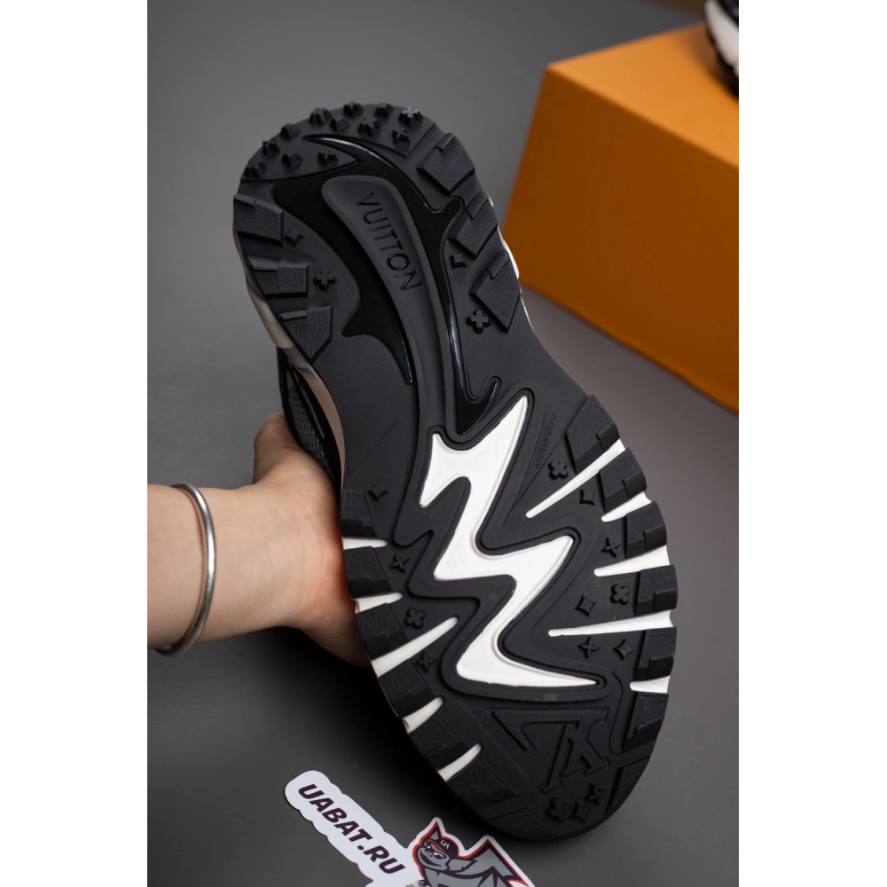 Louis Vuitton Tatic Runner Sneaker 1AKC4K,LOUIS VUITTON Sneakers