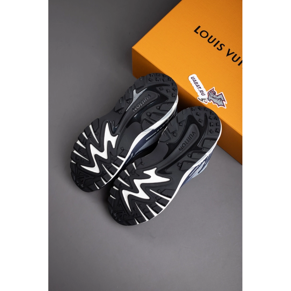 Louis Vuitton Tatic Runner Sneaker 1AKC4K,LOUIS VUITTON Sneakers