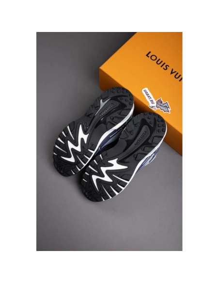 Louis Vuitton Tatic Runner Sneaker 1AKC4K,LOUIS VUITTON Sneakers
