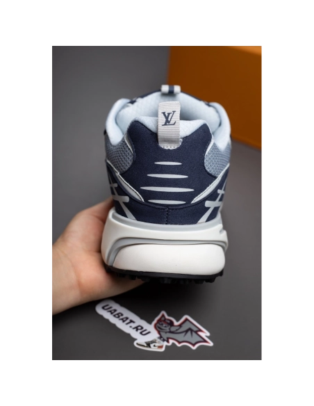 Louis Vuitton Tatic Runner Sneaker 1AKC4K,LOUIS VUITTON Sneakers
