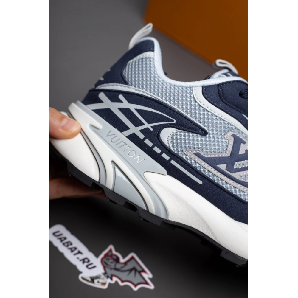 Louis Vuitton Tatic Runner Sneaker 1AKC4K,LOUIS VUITTON Sneakers