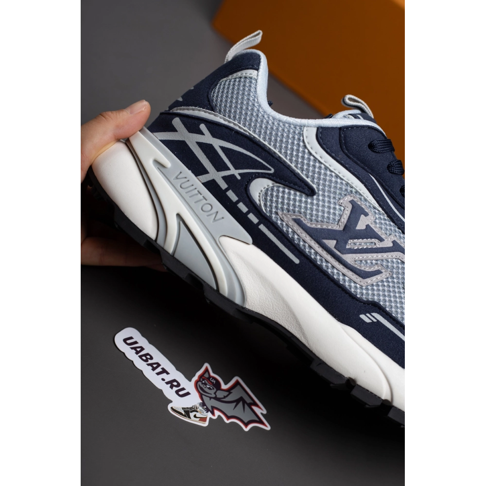 Louis Vuitton Tatic Runner Sneaker 1AKC4K,LOUIS VUITTON Sneakers