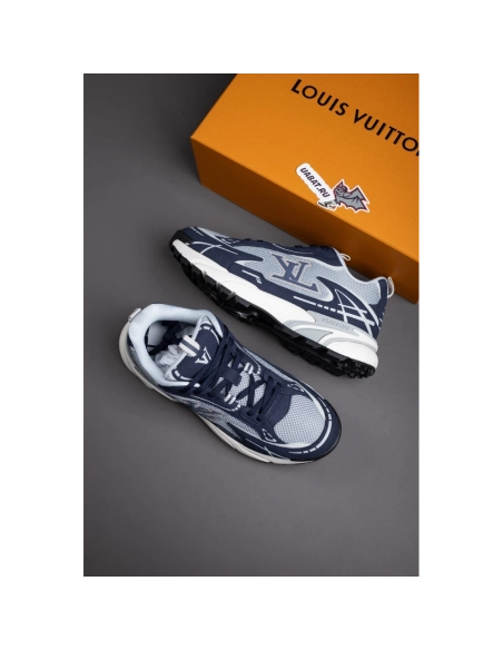 Louis Vuitton Tatic Runner Sneaker 1AKC4K,LOUIS VUITTON Sneakers