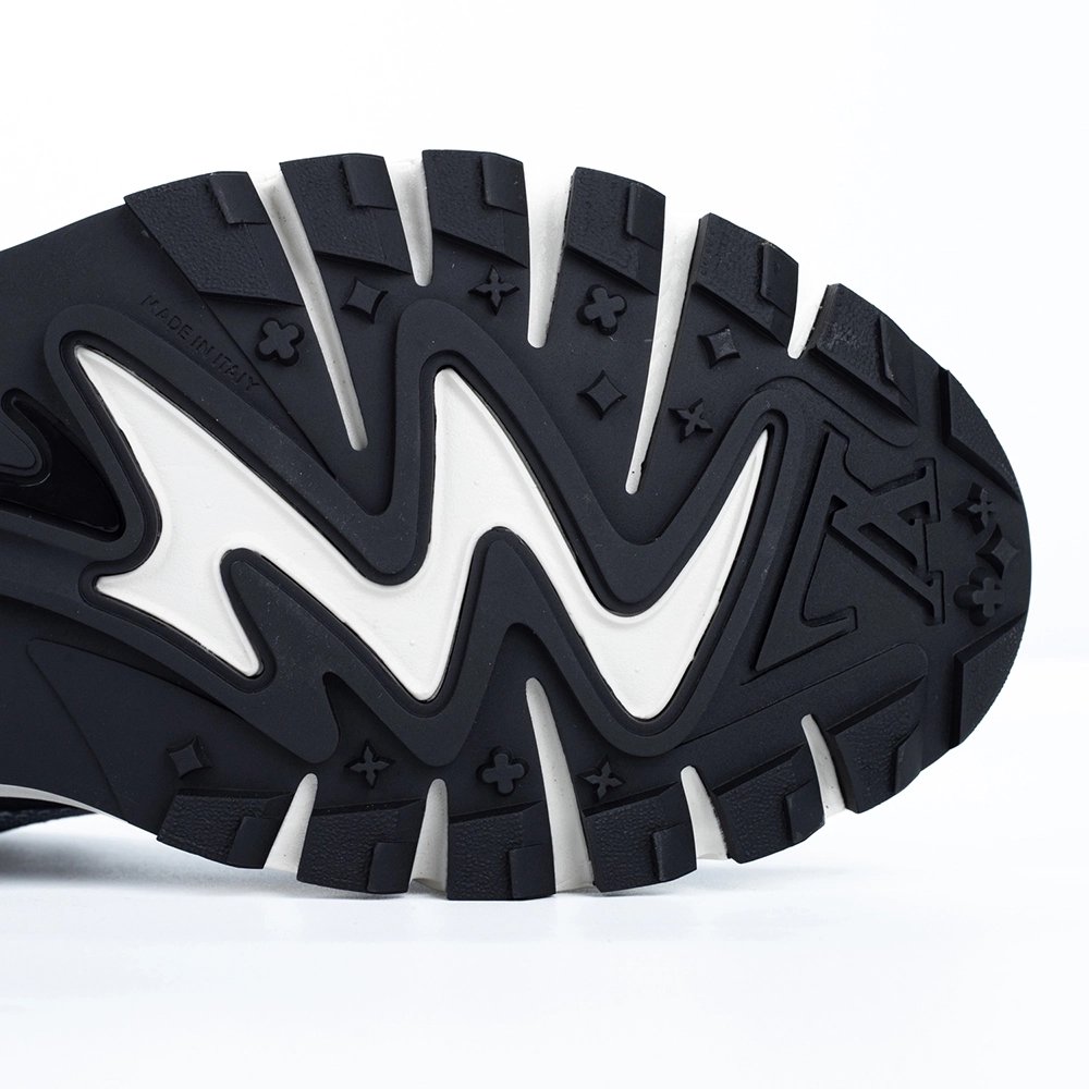 Louis Vuitton Tatic Runner Sneaker 1AKC4K,LOUIS VUITTON Sneakers