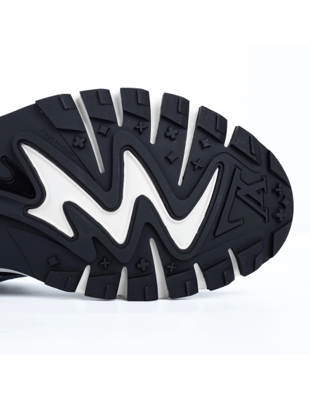 Louis Vuitton Tatic Runner Sneaker 1AKC4K,LOUIS VUITTON Sneakers
