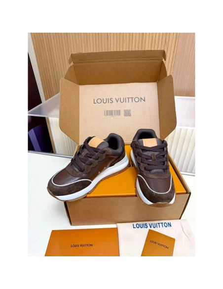 Louis Vuitton Classic Sneaker 1A002W,LOUIS VUITTON Sneakers