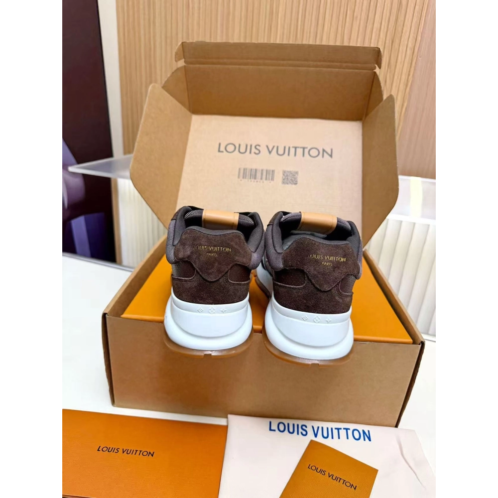 Louis Vuitton Classic Sneaker 1A002W,LOUIS VUITTON Sneakers
