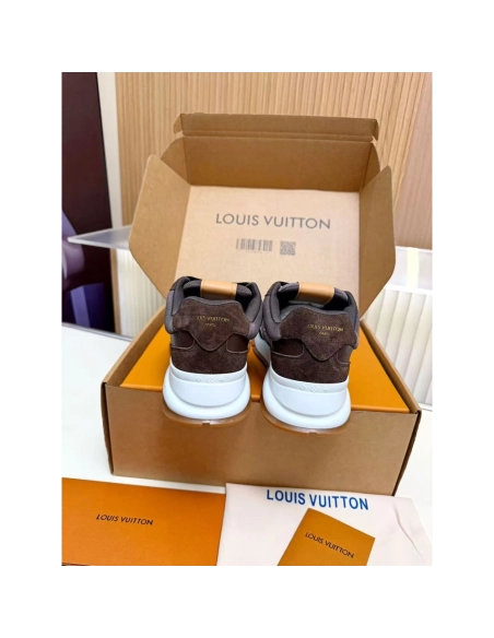 Louis Vuitton Classic Sneaker 1A002W,LOUIS VUITTON Sneakers