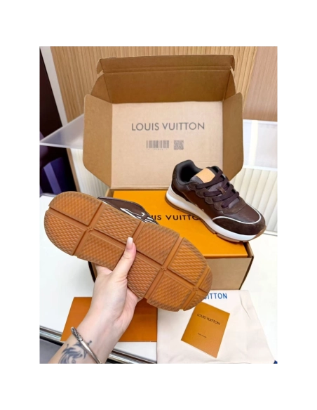Louis Vuitton Classic Sneaker 1A002W,LOUIS VUITTON Sneakers