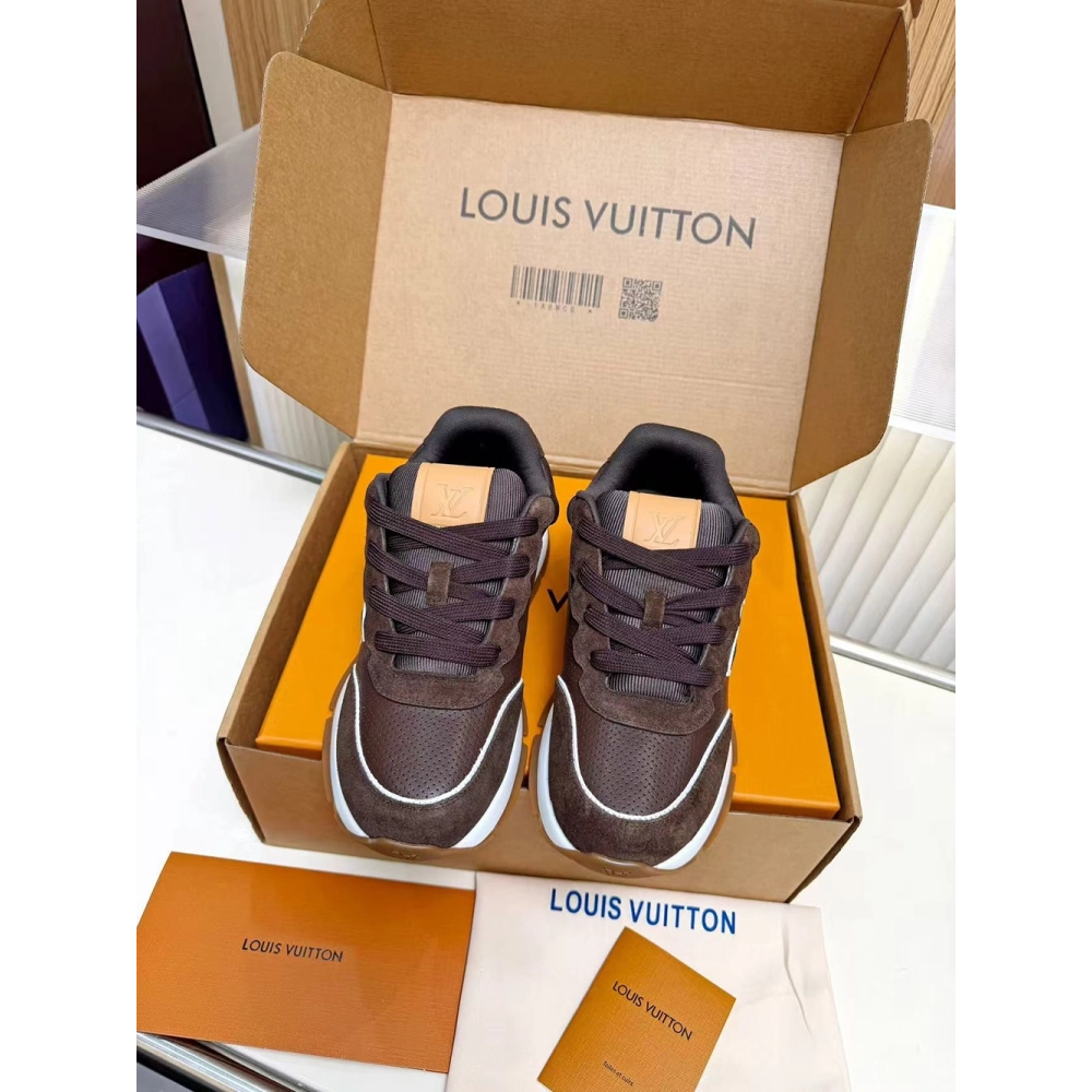 Louis Vuitton Classic Sneaker 1A002W,LOUIS VUITTON Sneakers