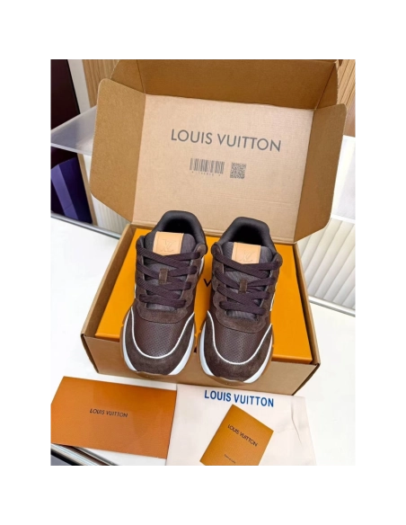 Louis Vuitton Classic Sneaker 1A002W,LOUIS VUITTON Sneakers