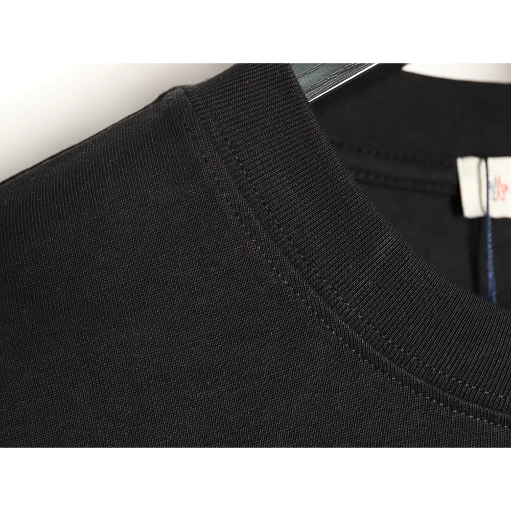Moncler classic badge logo short-sleeved T-shirt TSK1,Moncler