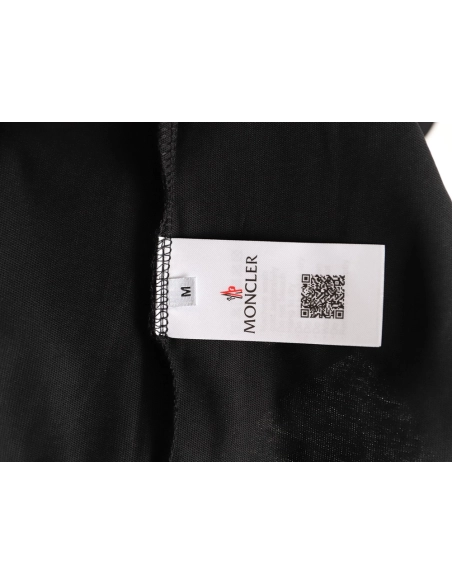 Moncler classic badge logo short-sleeved T-shirt TSK1,Moncler