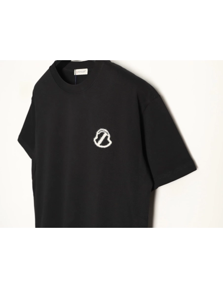 Moncler classic badge logo short-sleeved T-shirt TSK1,Moncler