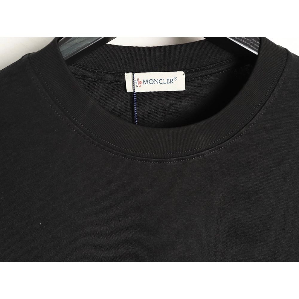 Moncler classic badge logo short-sleeved T-shirt TSK1,Moncler