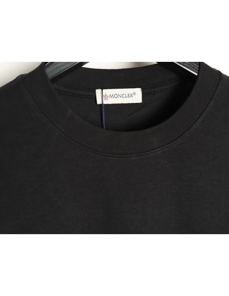 Moncler classic badge logo short-sleeved T-shirt TSK1,Moncler