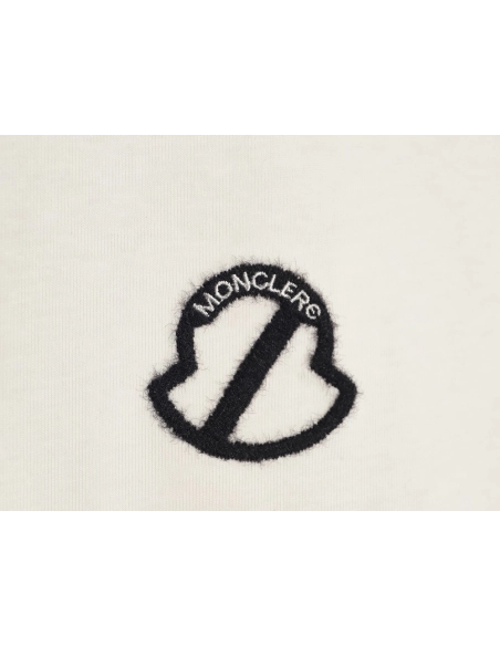 Moncler classic badge logo short-sleeved T-shirt,Moncler