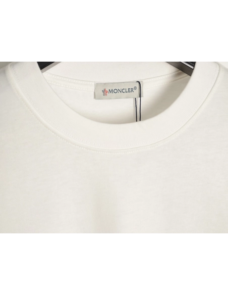 Moncler classic badge logo short-sleeved T-shirt,Moncler