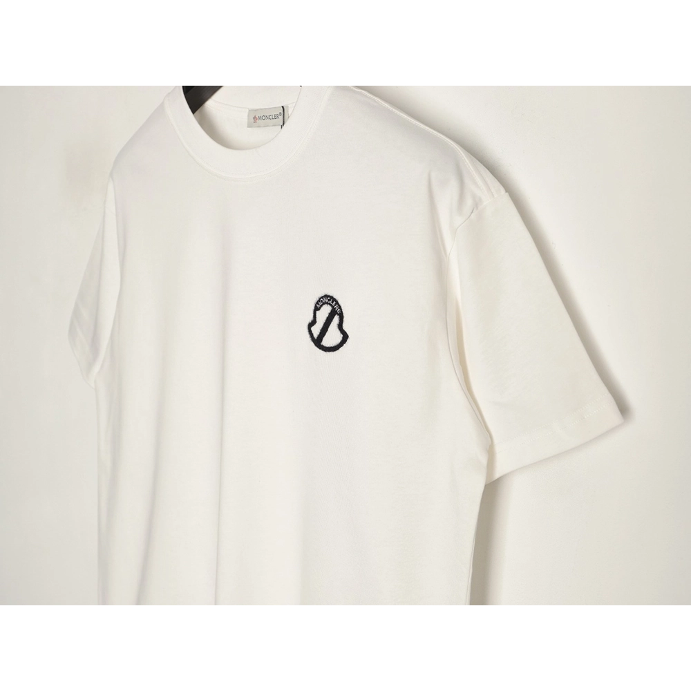 Moncler classic badge logo short-sleeved T-shirt,Moncler
