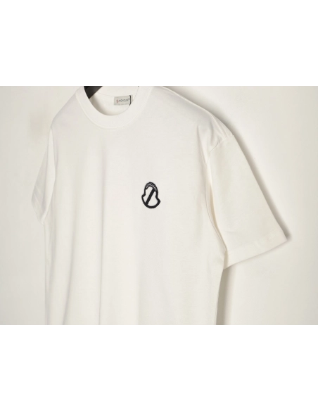 Moncler classic badge logo short-sleeved T-shirt,Moncler