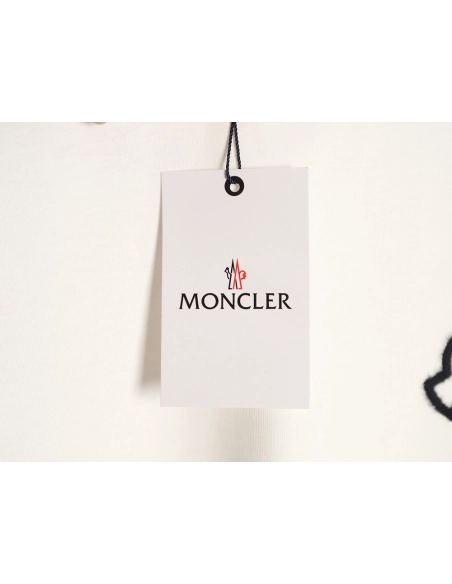 Moncler classic badge logo short-sleeved T-shirt,Moncler
