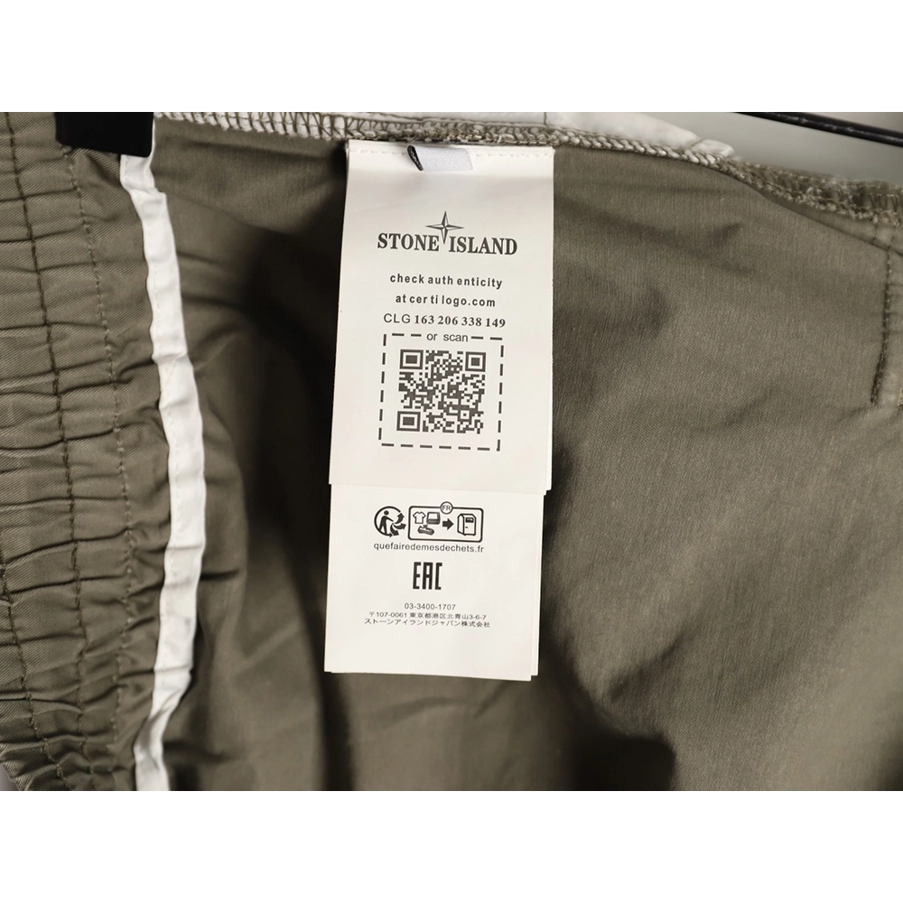 Stone Island Classic Cargo Shorts,Stone Island