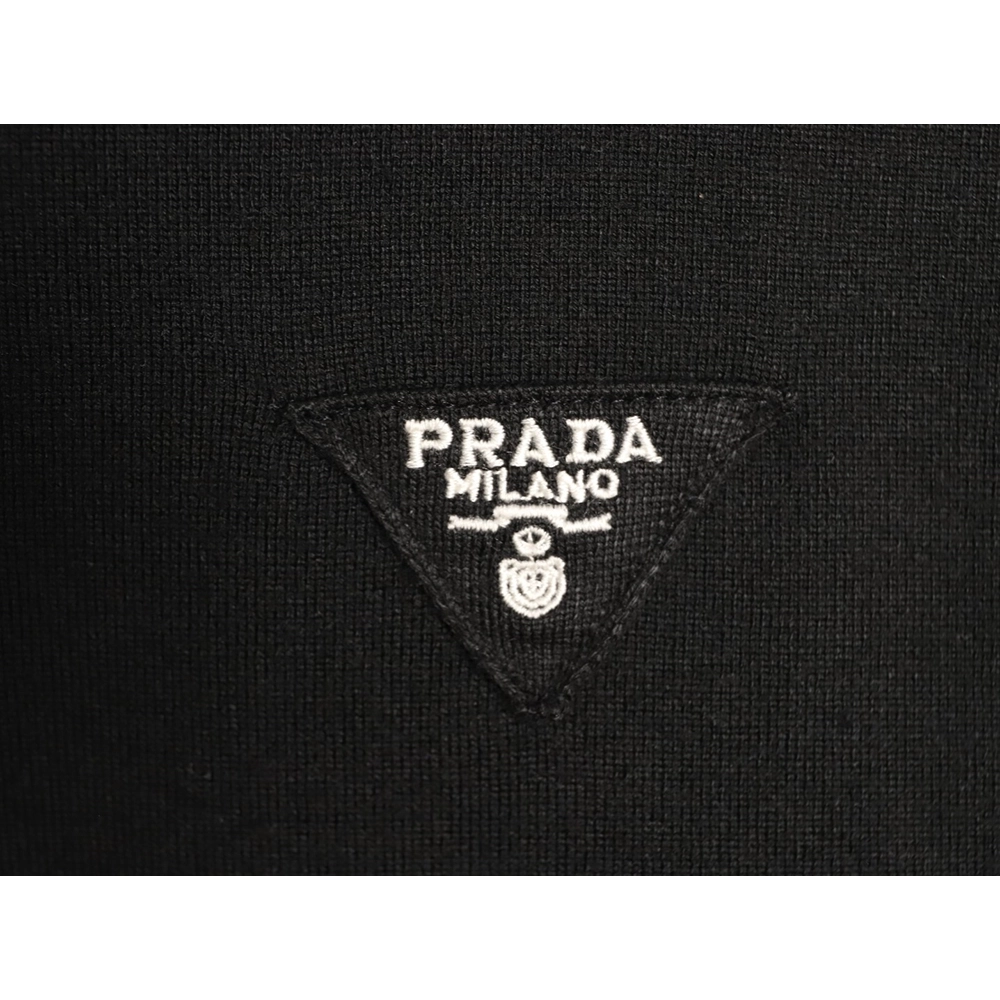 Prada logo embroidered half-zip knit polo short-sleeved shirt,Prada