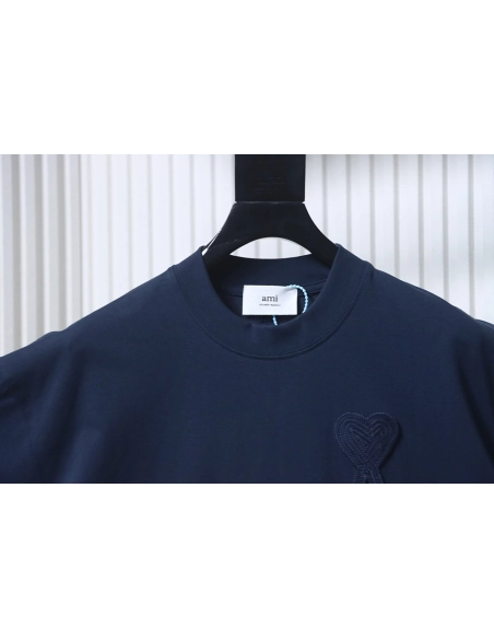 AMI Minimalist Style 3D Chunky Knit Heart Embroidered Logo Short-Sleeve T-Shirt,Ami