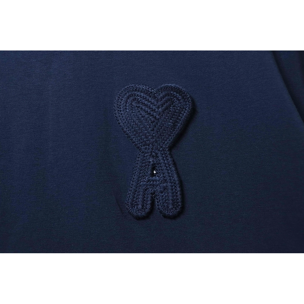 AMI Minimalist Style 3D Chunky Knit Heart Embroidered Logo Short-Sleeve T-Shirt,Ami