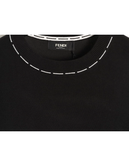 Fendi Short-Sleeve Jacquard Knit T-Shirt with Dashed-Line Lettering at the Hem,Fendi