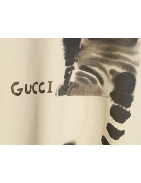 Gucci Tabby Kitten Print Short-Sleeve T-Shirt,Gucci