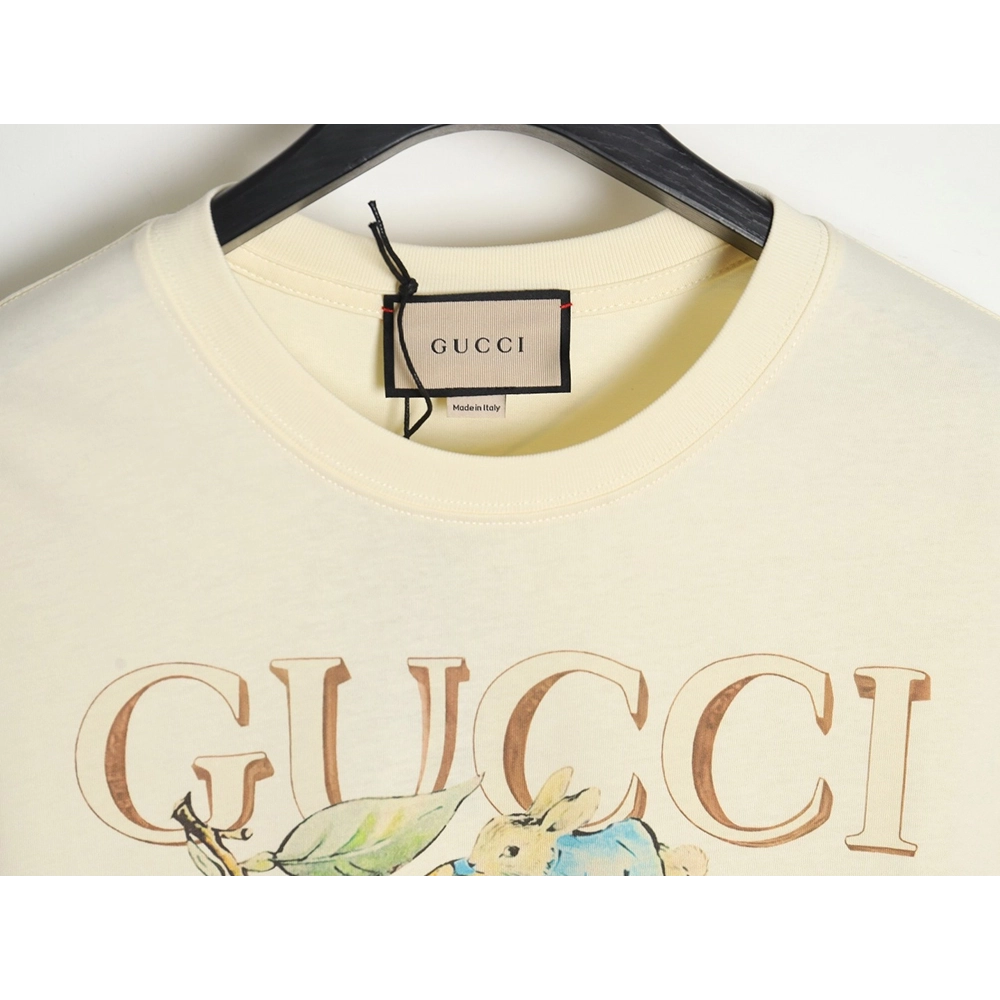 Gucci Peter Rabbit Crew-Neck Short-Sleeve T-Shirt,Gucci