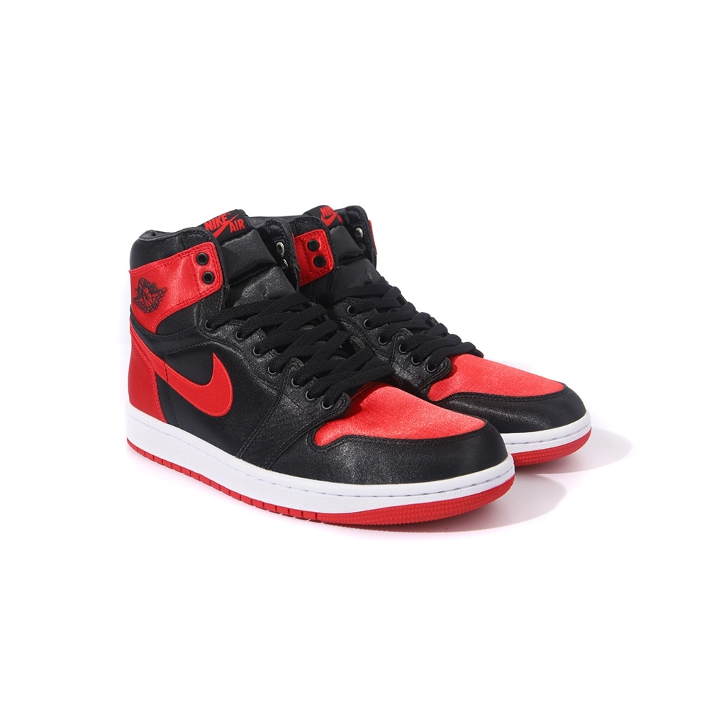 Air Jordan 1 Retro High OG Satin Bred FD4810 061,AIR JORDAN 1 HIGH,Air Jordan