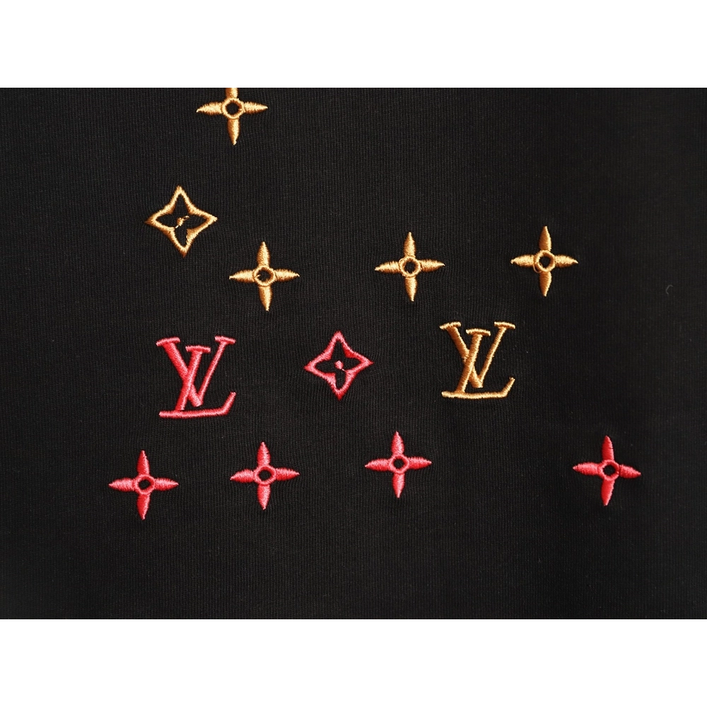 Louis Vuitton Three-Flower Hem Embroidery Crewneck Short-Sleeve T-Shirt TSK1,Louis Vuitton